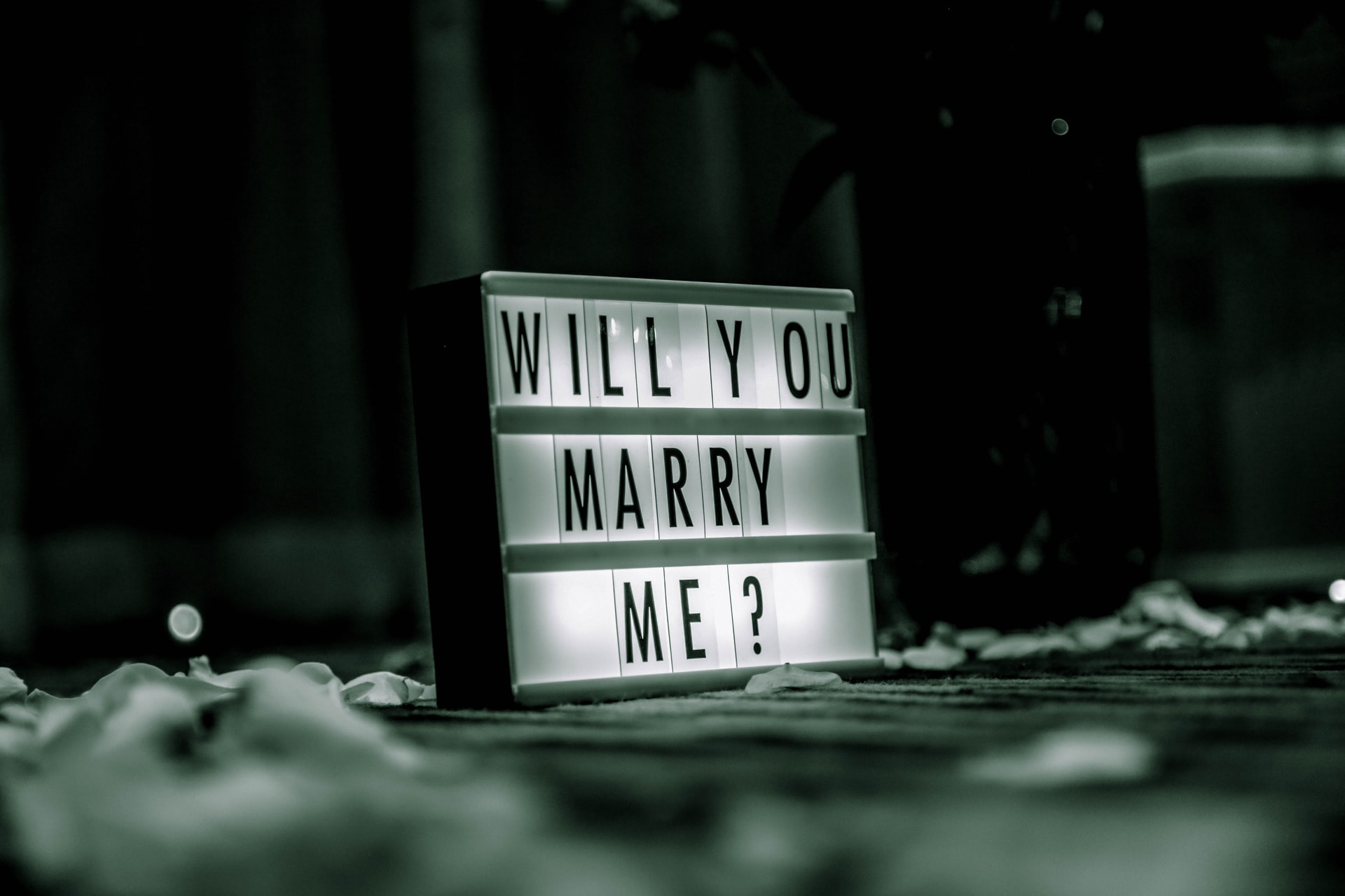 How to Set the Scene When You’re Ready to Propose